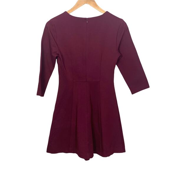 Trina Turk Wine Red Burgundy Song V Neck Ponte Knit Dress Fit & Flare XS 0 2 - Picture 4 of 11